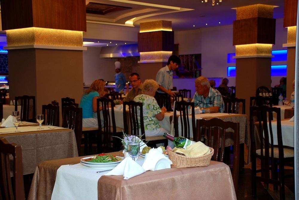 阿蒂伯格海滩酒店 阿拉尼亚 外观 照片